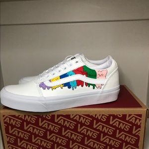 Instagram @maddi_bangerter if you want to talk customs